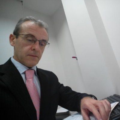 Licenciado en Derecho, en Geografía e Historia y Diplomado en Práctica Jurídica por la Universidad Complutense de Madrid. Abogado en letrado colaborador de Ugarte Abogados desde 2006 en materia civil y laboral, responsable del área de transporte aéreo.  Idiomas: Inglés.
 
LinkedIN
 